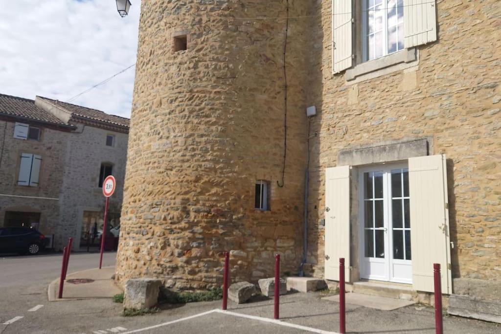 Apartment De La Tour