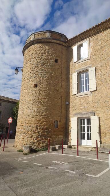 De La Tour Apartment Connaux